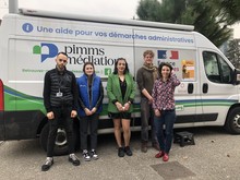 Quand le bus France services rencontre France Rénov'